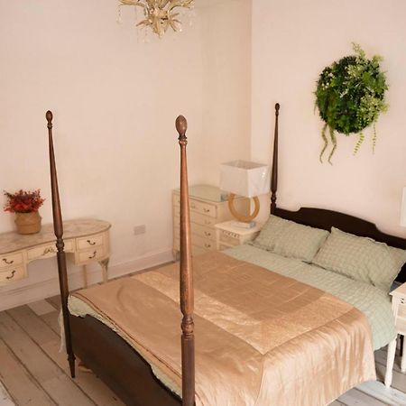 Sara'S Apartment Сийхам Екстериор снимка