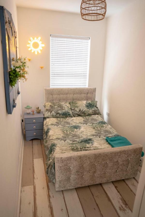 Sara'S Apartment Сийхам Екстериор снимка